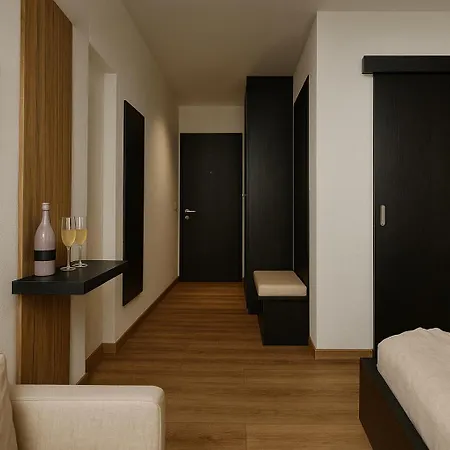 Veluna One Apart Otel *