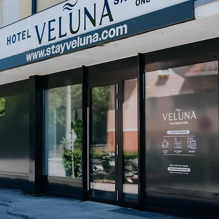酒店 Veluna One
