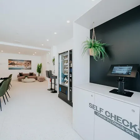 Veluna One Appart hôtel 3*